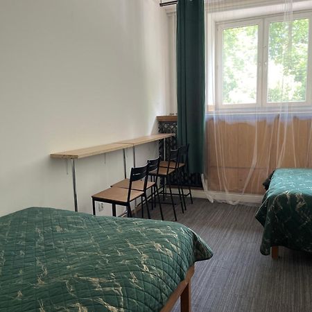 Tom Hostel Cracovie Extérieur photo
