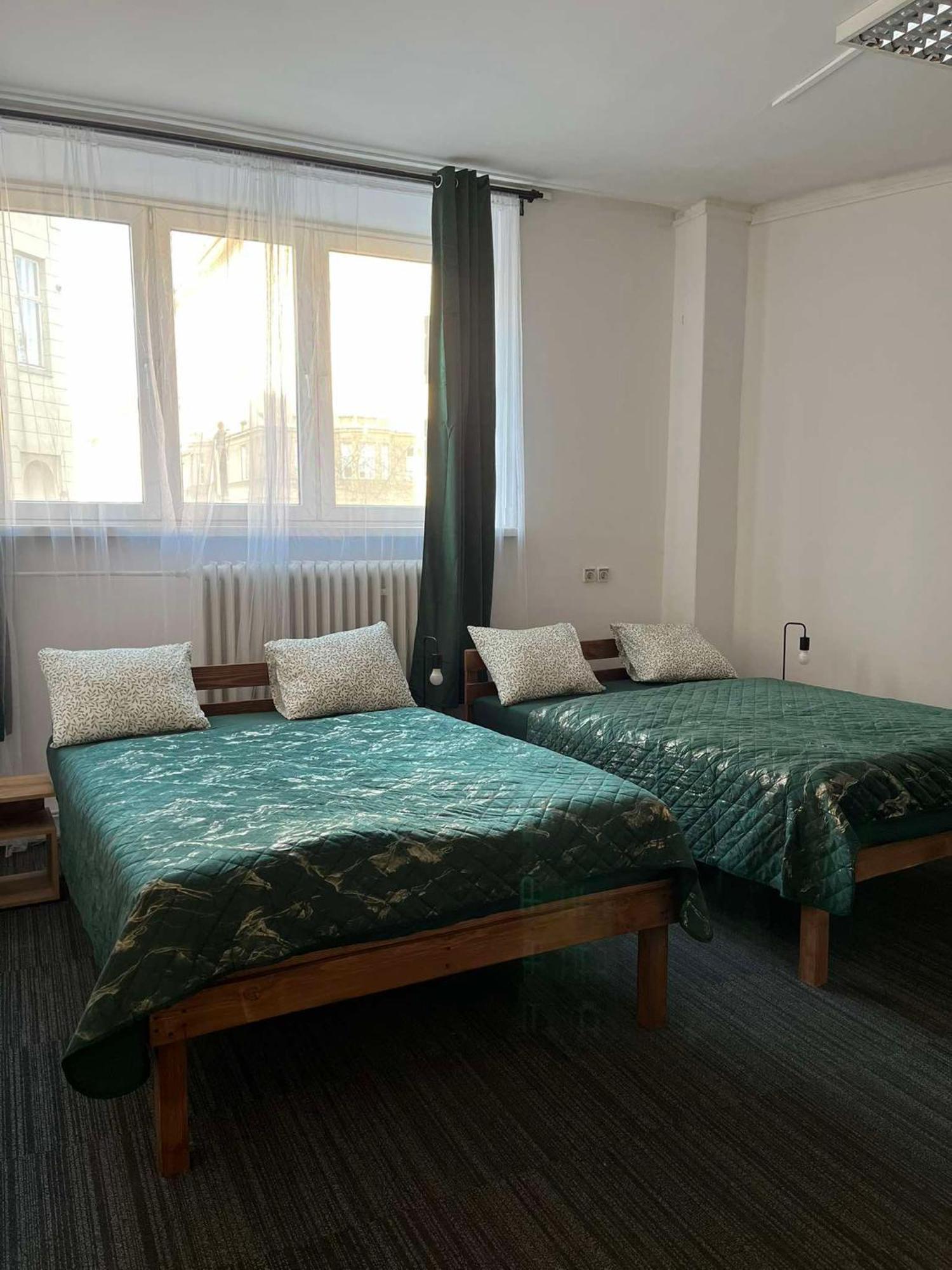 Tom Hostel Cracovie Extérieur photo