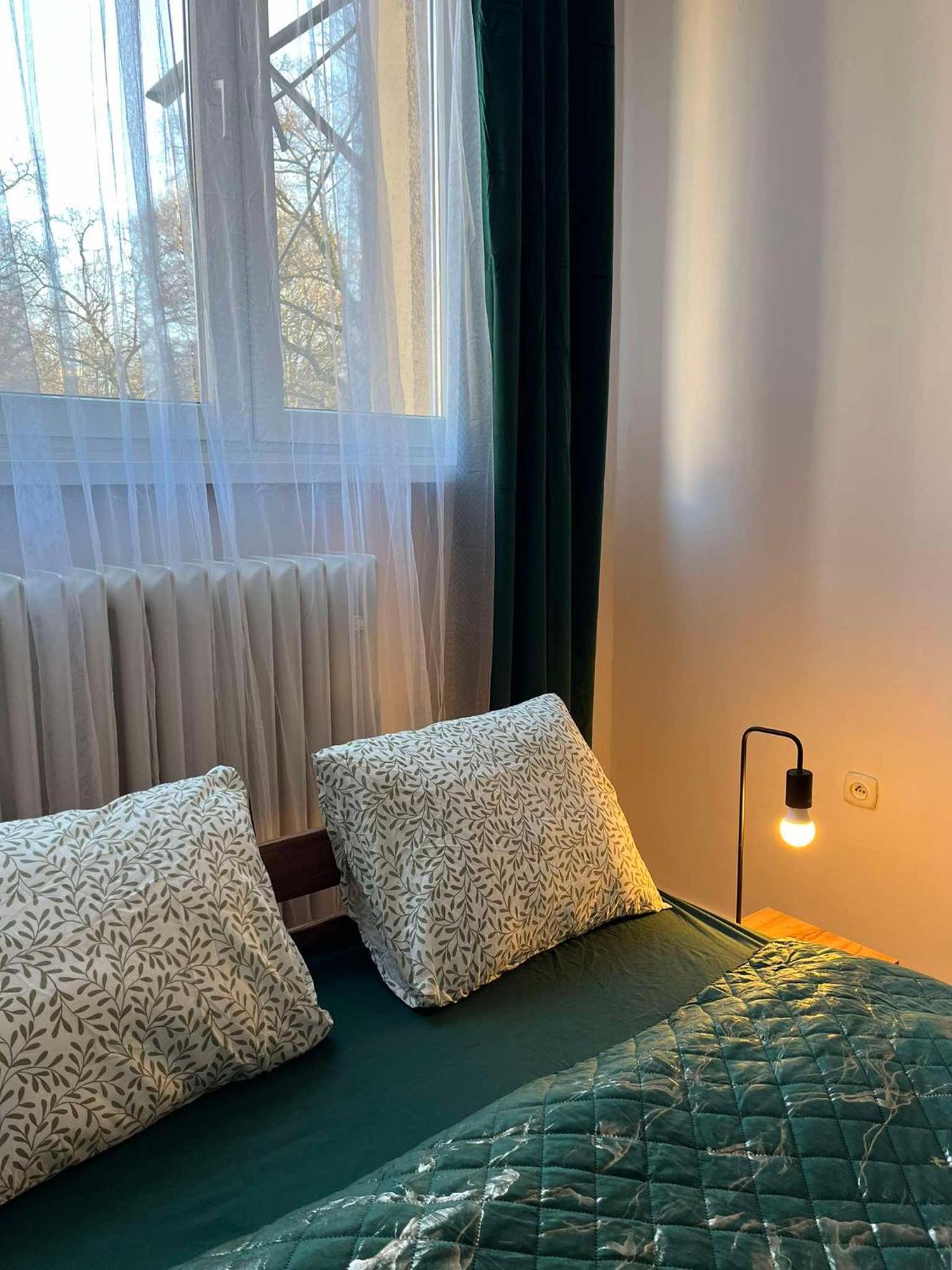 Tom Hostel Cracovie Extérieur photo