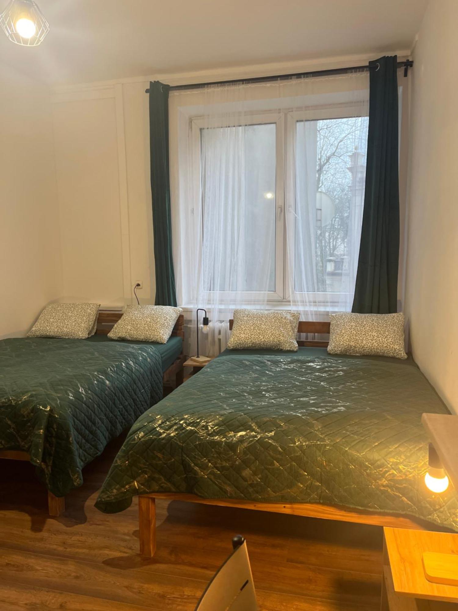 Tom Hostel Cracovie Extérieur photo