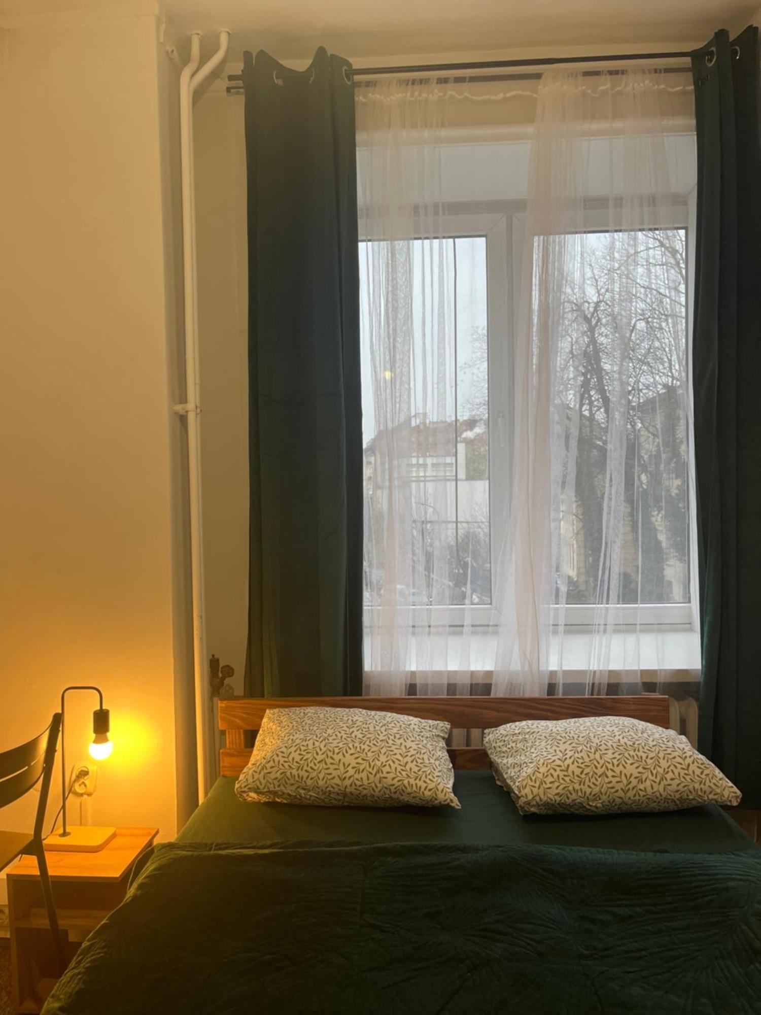 Tom Hostel Cracovie Extérieur photo