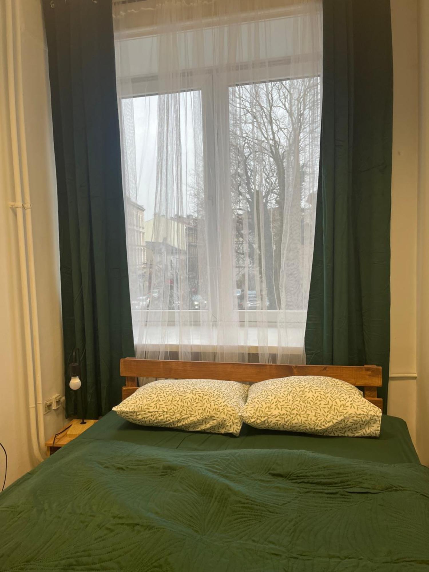 Tom Hostel Cracovie Extérieur photo