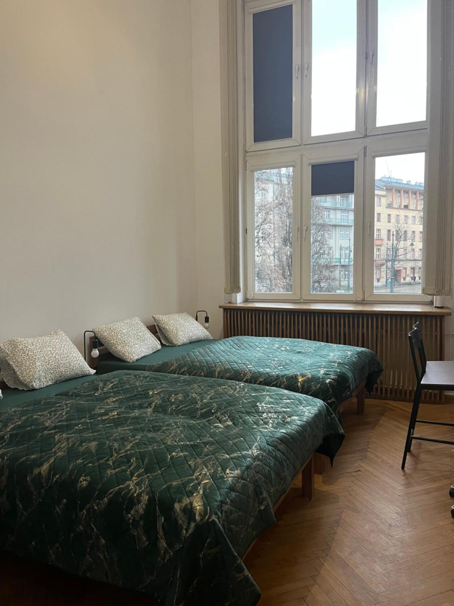 Tom Hostel Cracovie Extérieur photo