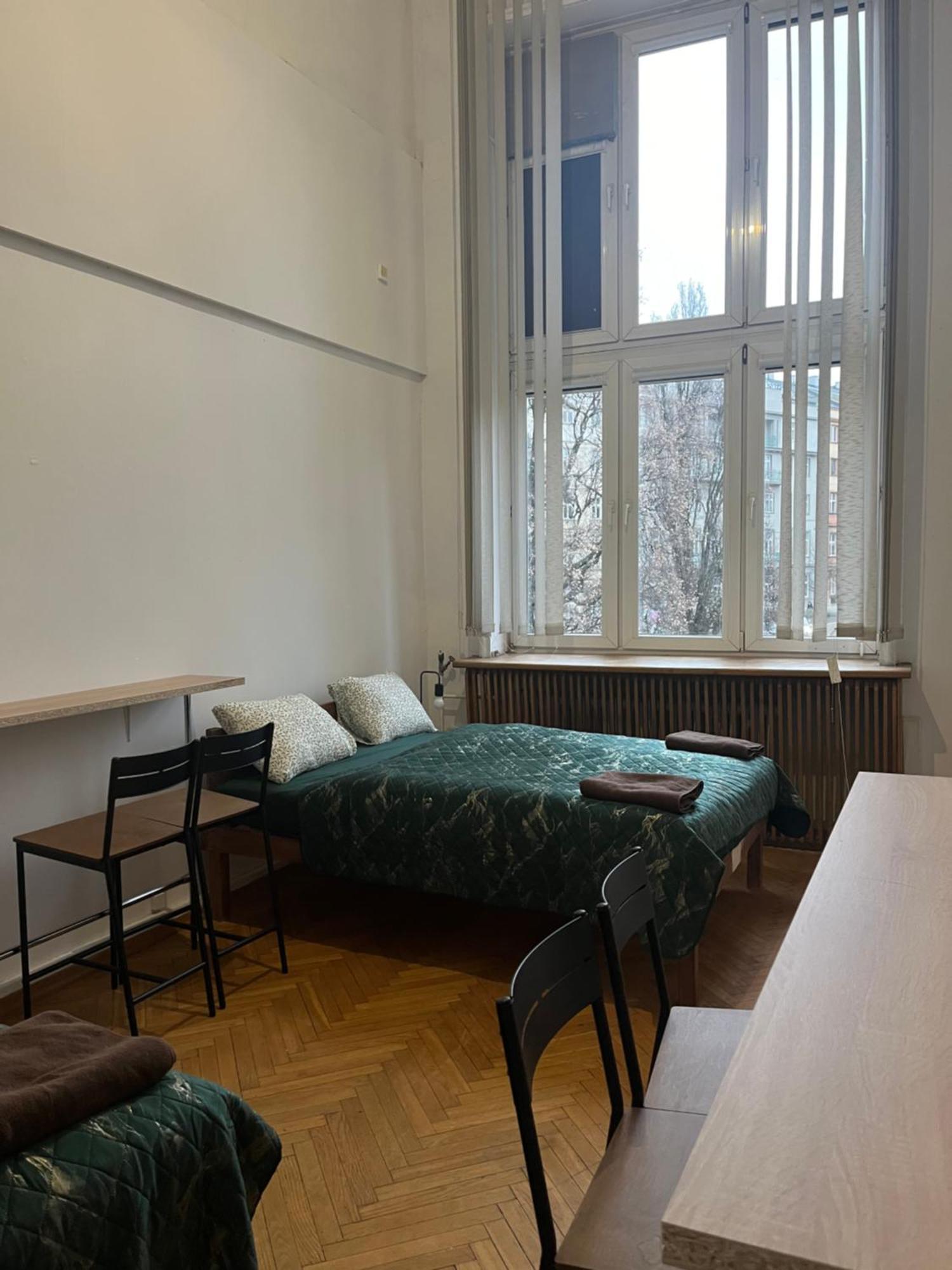 Tom Hostel Cracovie Extérieur photo
