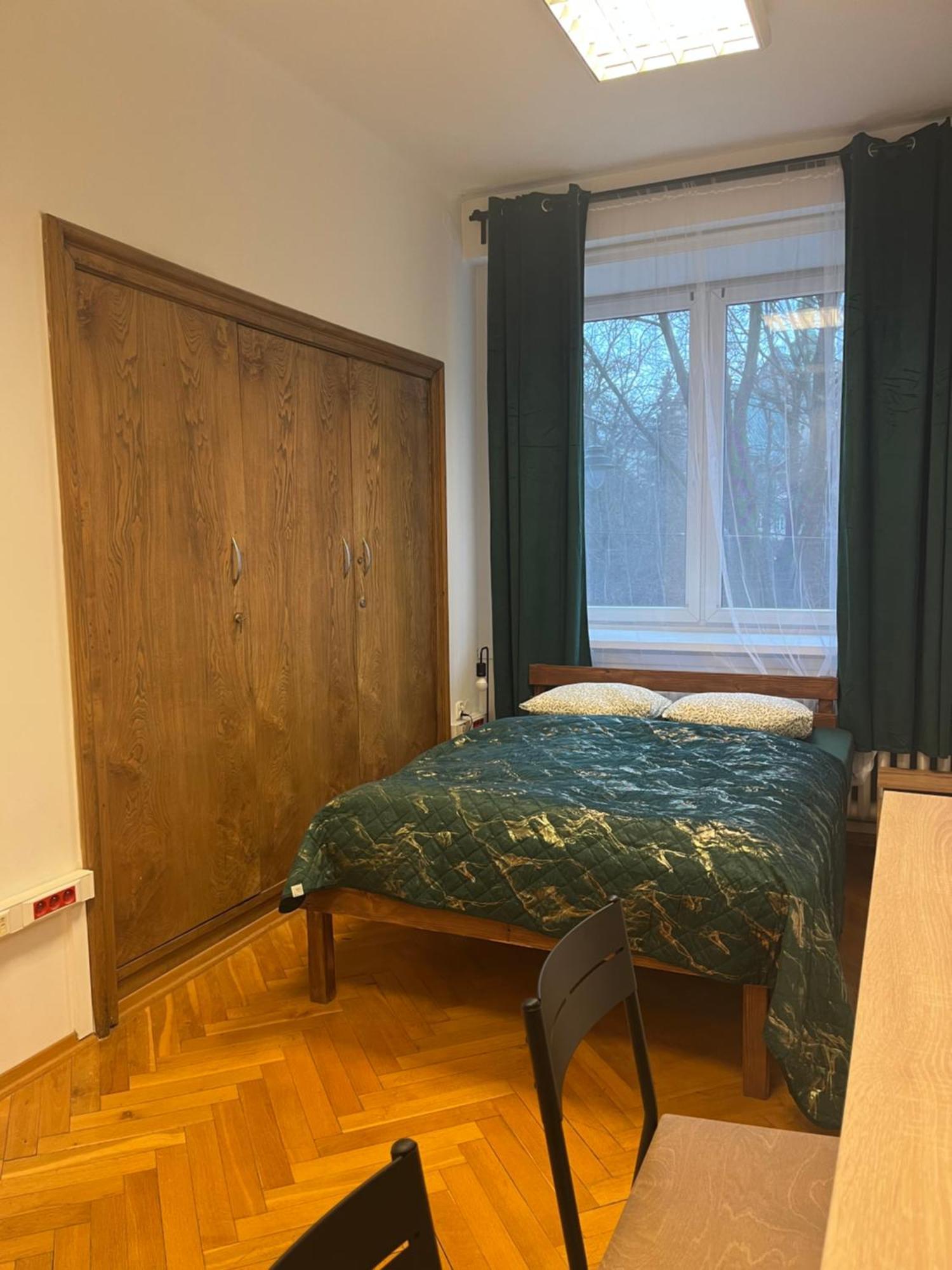Tom Hostel Cracovie Extérieur photo