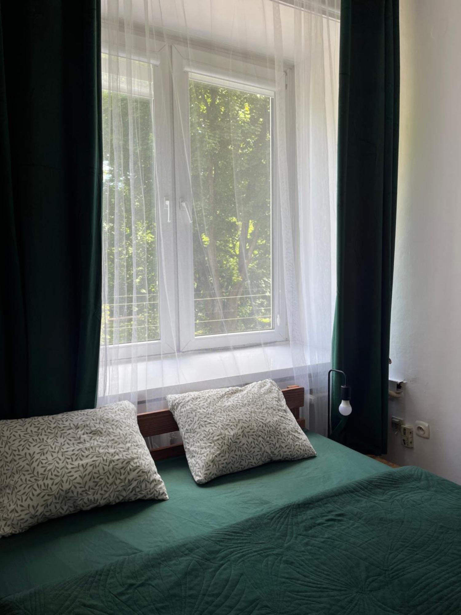 Tom Hostel Cracovie Extérieur photo